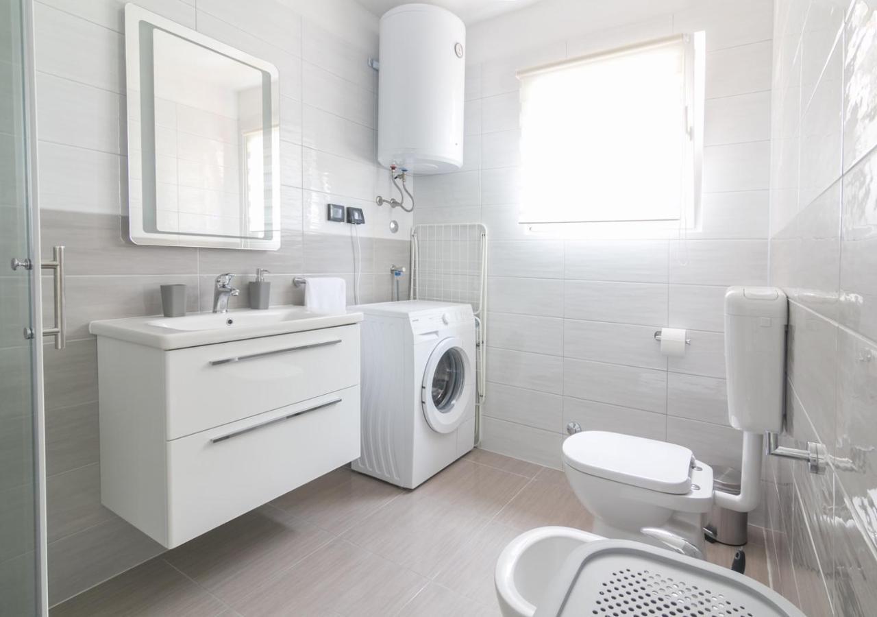 New Family 2 Bedroom Apartment Vodnjan Kültér fotó
