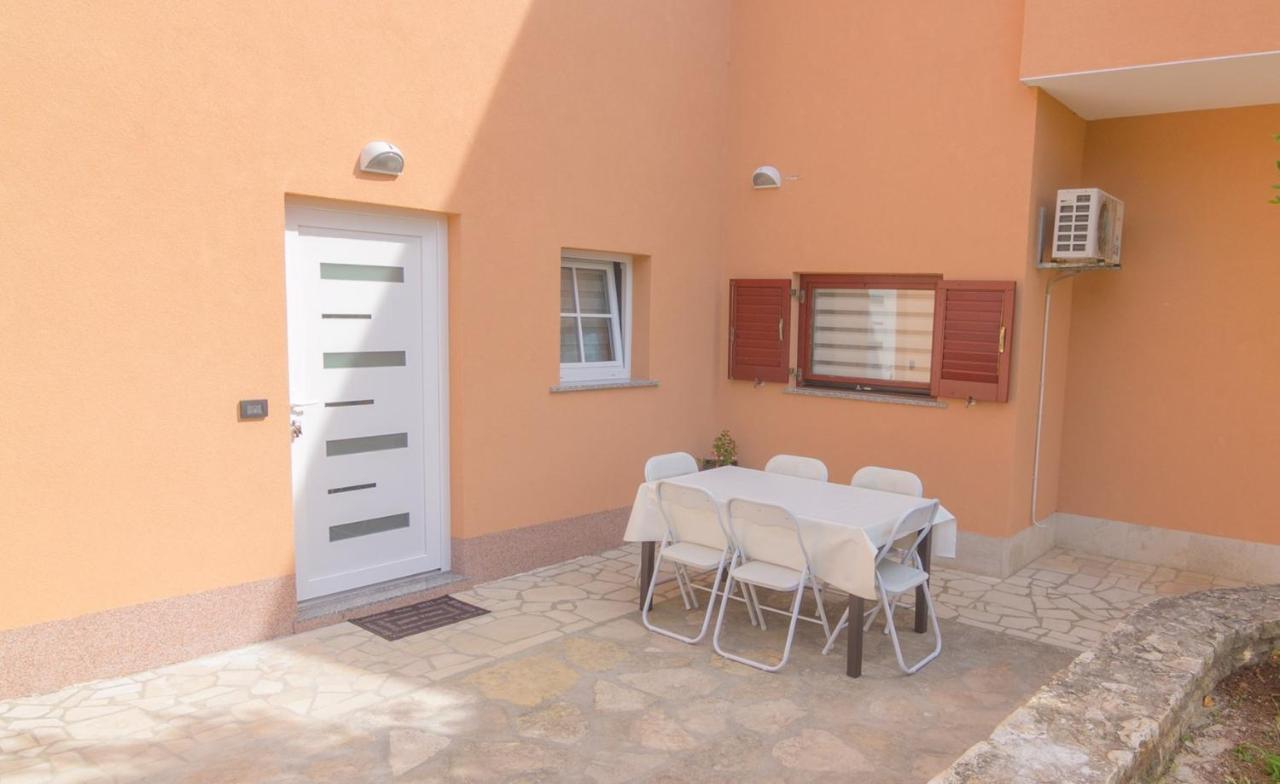 New Family 2 Bedroom Apartment Vodnjan Kültér fotó